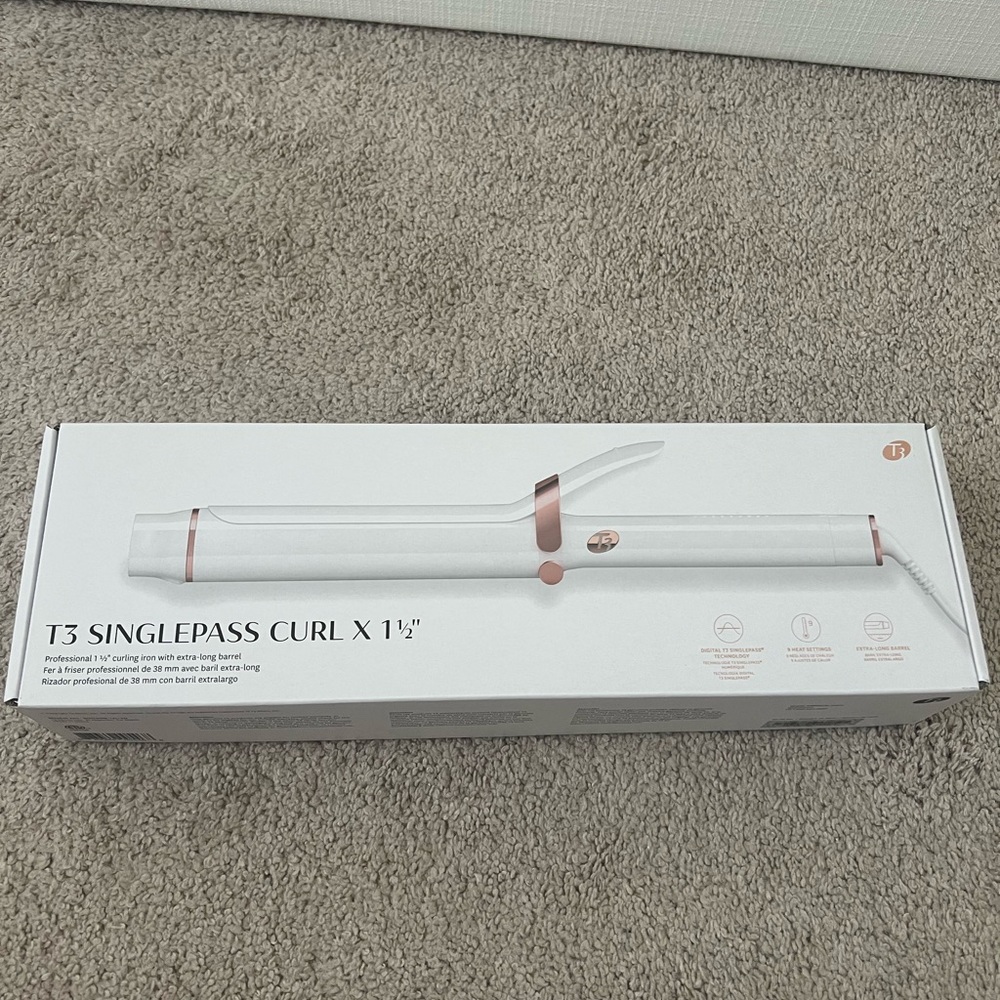 T3 SinglePass Curl 1.5" Iron - White with Rose Gold Accents